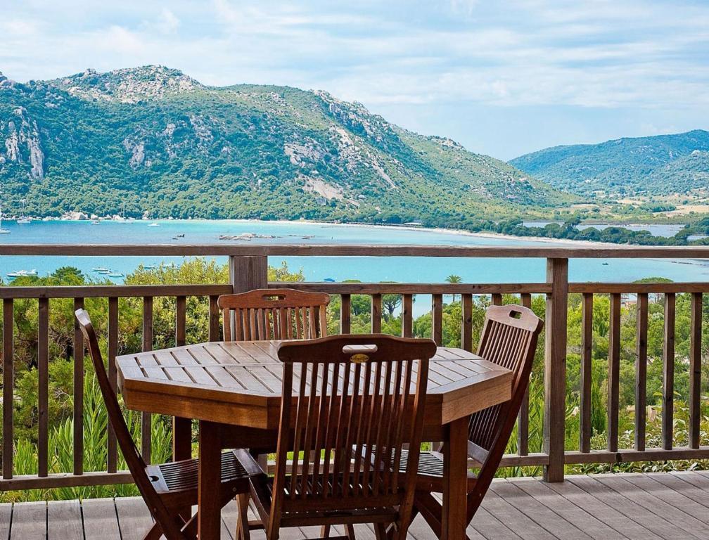 Les Hameaux De Santa Giulia Resort 3*